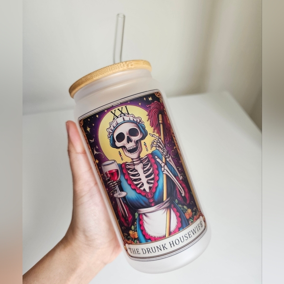 The Drunk Housewife Tarot Card 16oz Frosted Beer Can Glass Cup - Picture 2 of 4